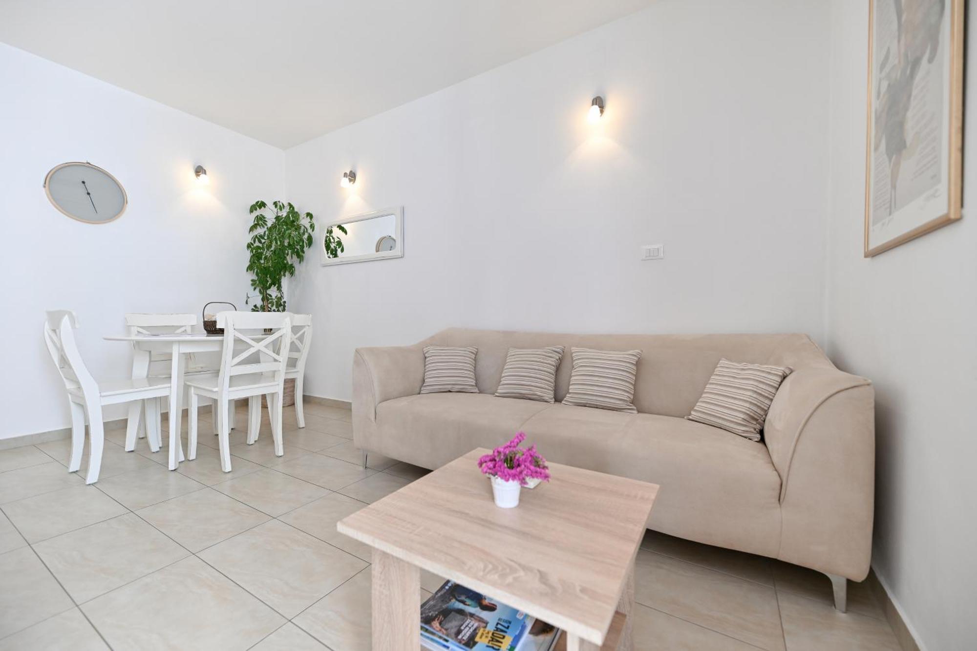 Near Zadar City Center Apartment With Free Parking And Air Condition In Each Room Exterior foto